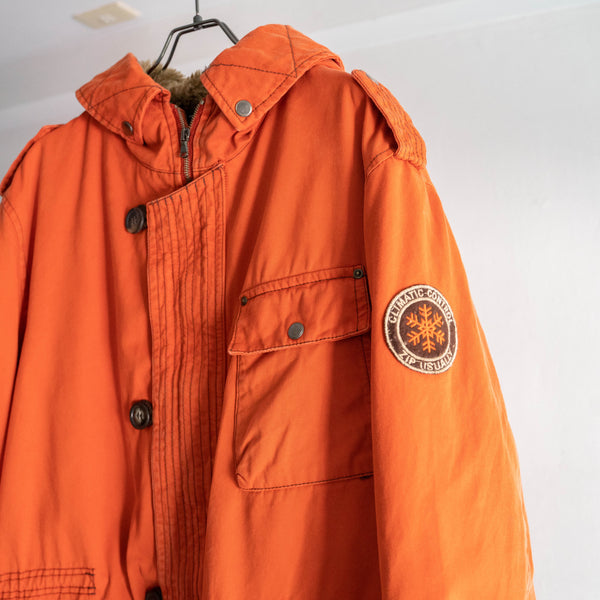 1980-90s Italy orange color zip up mountain coat -with big hood-