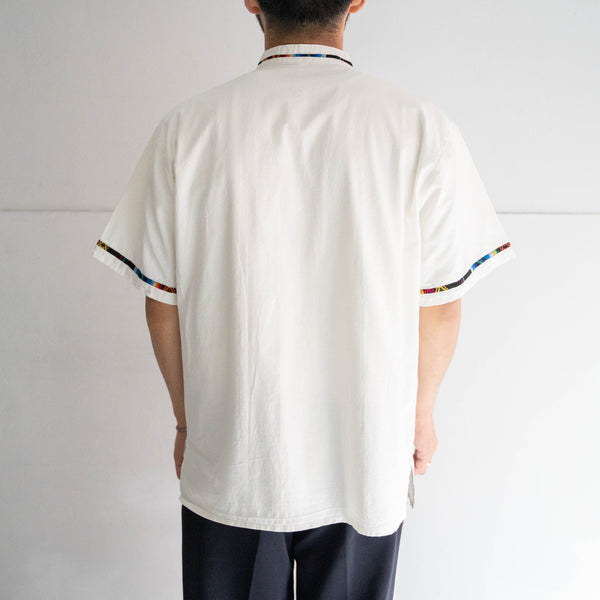 around 1990s white color short sleeve shirt -sarape design-