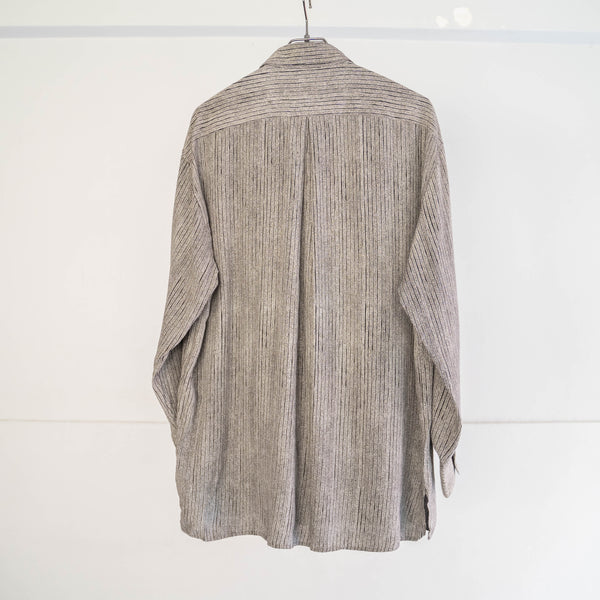 2000s Italy gray based stripe printed shirt