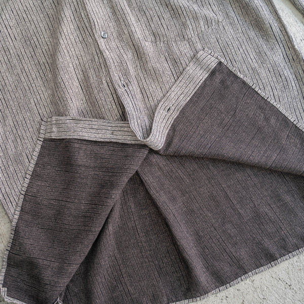 2000s Italy gray based stripe printed shirt