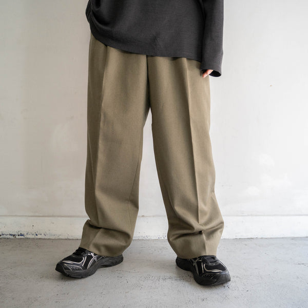 1990s Italy olive wool 100 3 tuck wide slacks