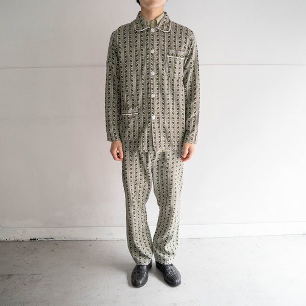 around 1980s Europe green color cotton × viscose pajamas set-up