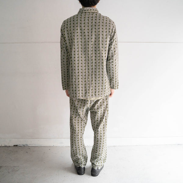 around 1980s Europe green color cotton × viscose pajamas set-up