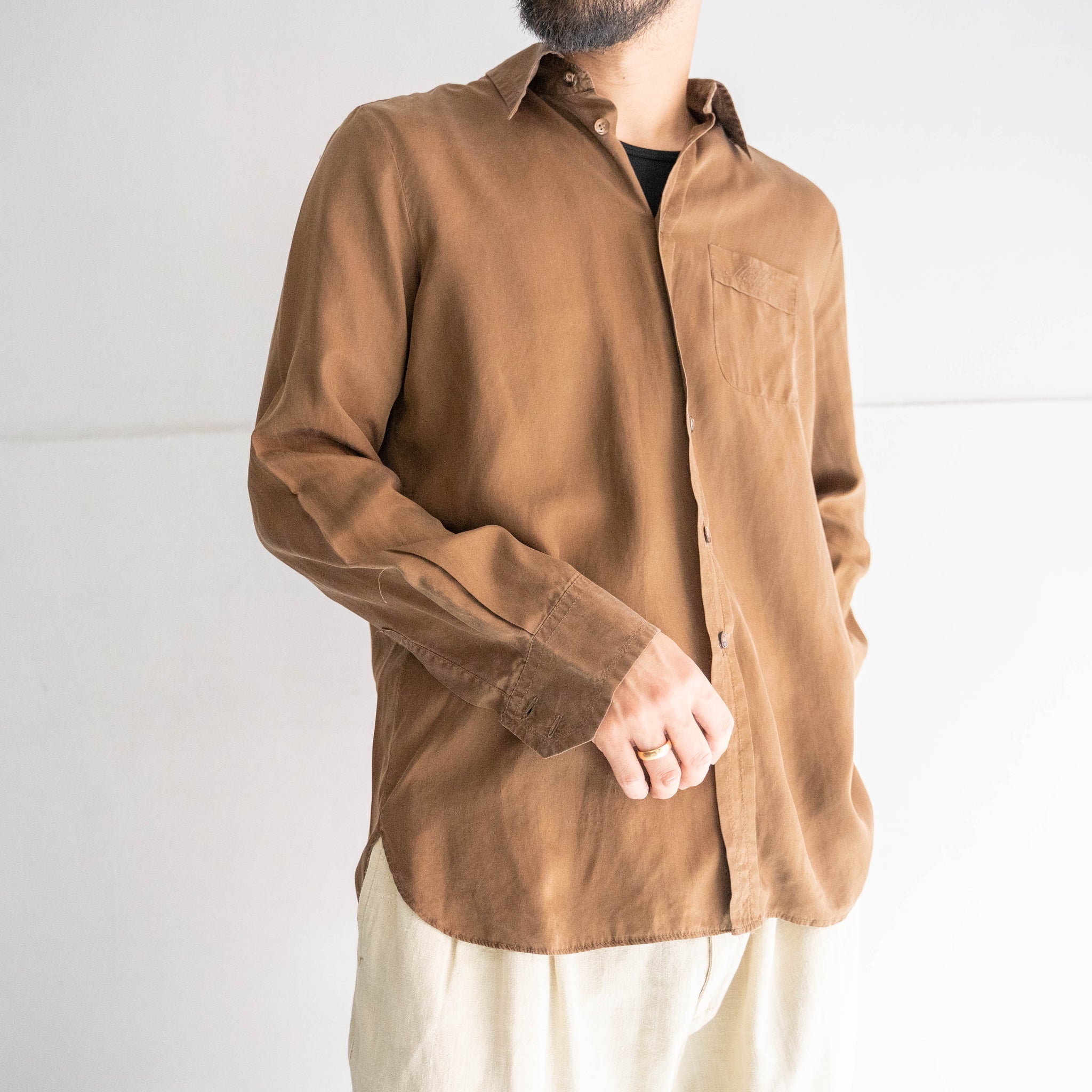 around 1990s brown color all silk shirt