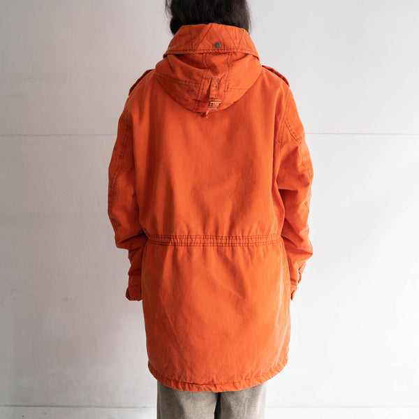 1980-90s Italy orange color zip up mountain coat -with big hood-