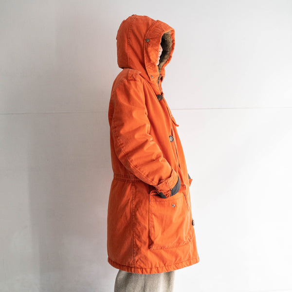 1980-90s Italy orange color zip up mountain coat -with big hood-