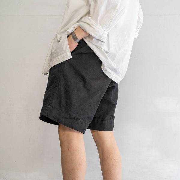 around 1970s Italian military chino gurkha shorts "dead stock" -black dyed-