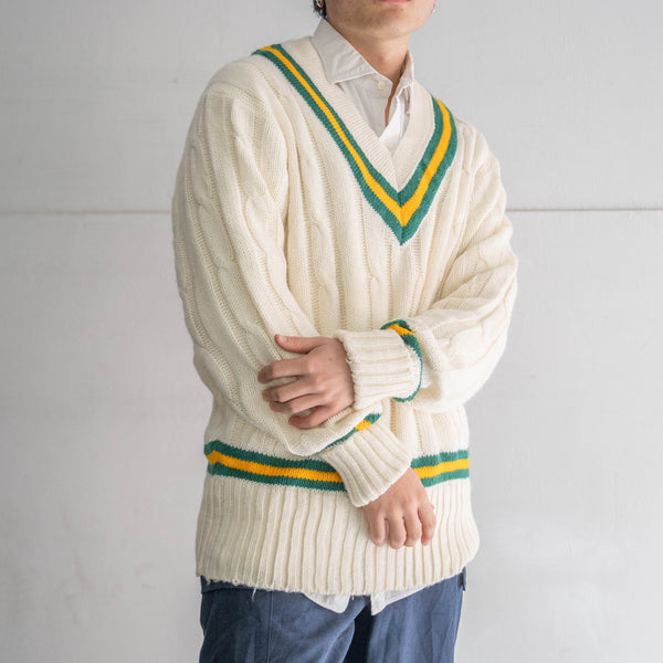 around 1990s white color  preppy like V-neck acrylic Knit