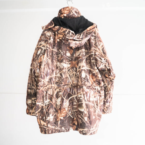 2000s realtree camouflage gimmick jacket