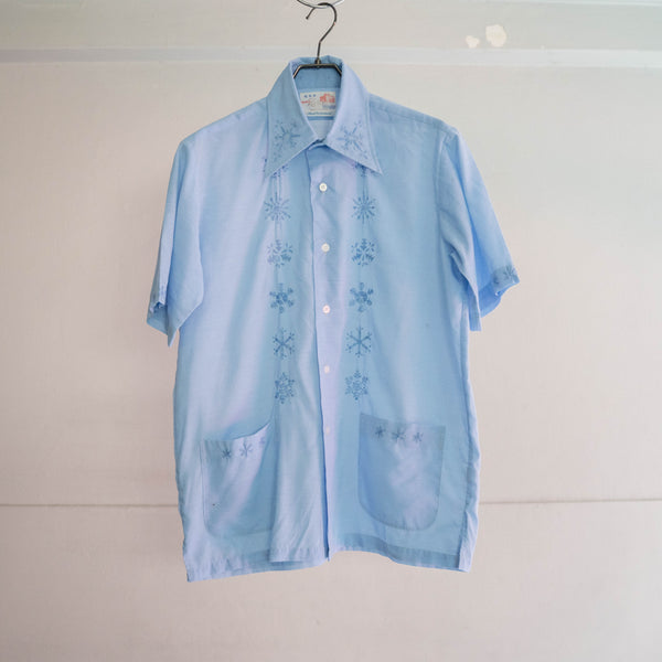1970s light blue cuba shirt -hand embroidery-