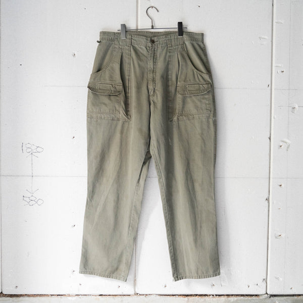 1980s  'Wrangler' khaki color ripstop cago pants