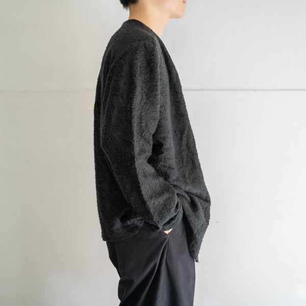 1990s black knit cardigan -good front design-