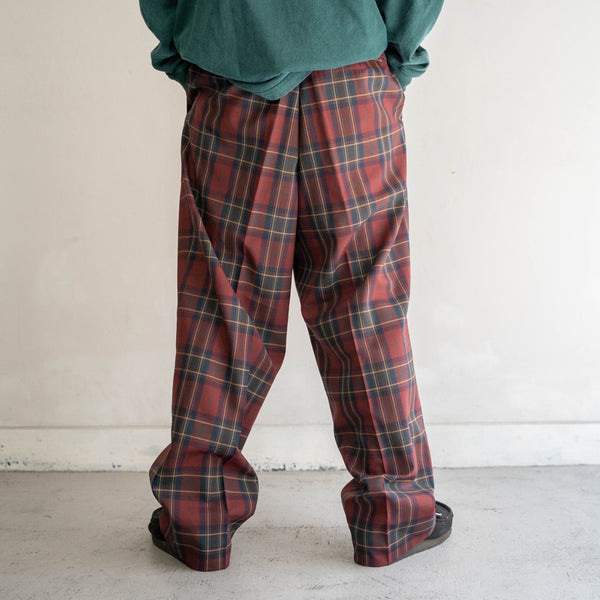 2000s red based check slacks -light weight-