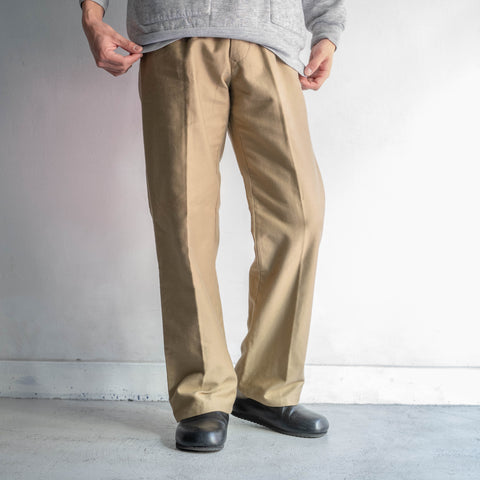 1970-80s Italian military beige color one tuck right weight moleskin work pants 'dead stock'