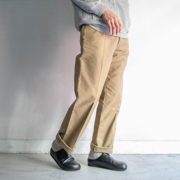 1970-80s Italian military beige color one tuck right weight moleskin work pants 'dead stock'