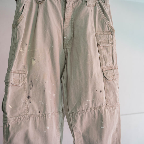 2000s light beige cargo pants -good paint-
