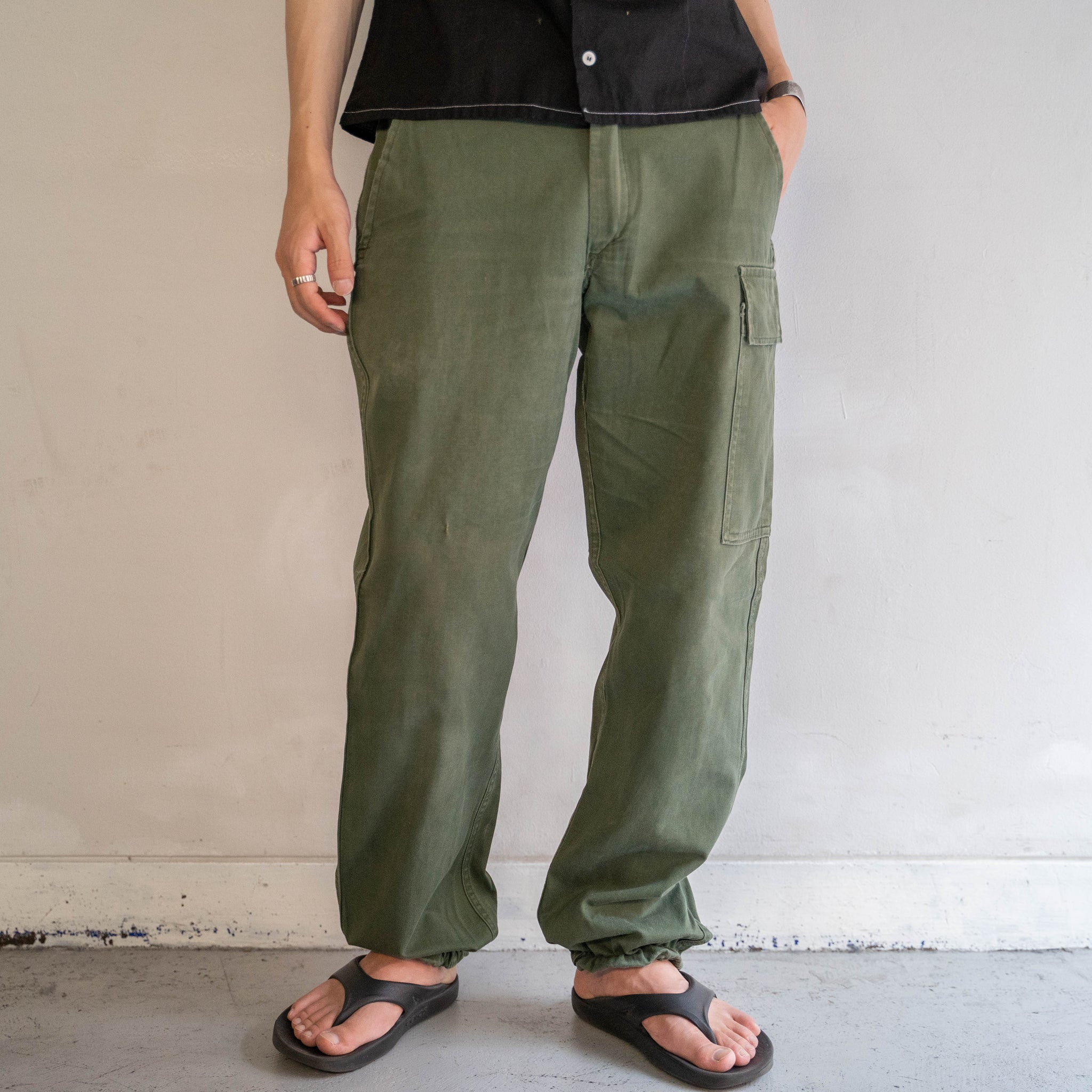 1980s Belgium military one-cargo pocket pants