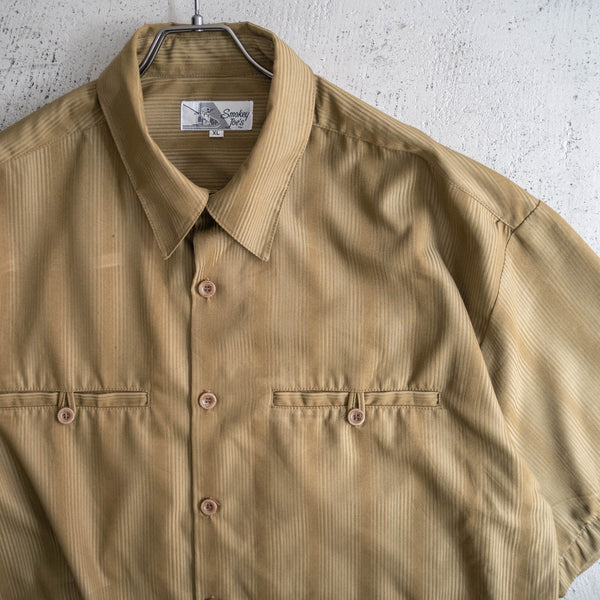 2000s beige stripe poly 100 short sleeve shirt -remake-