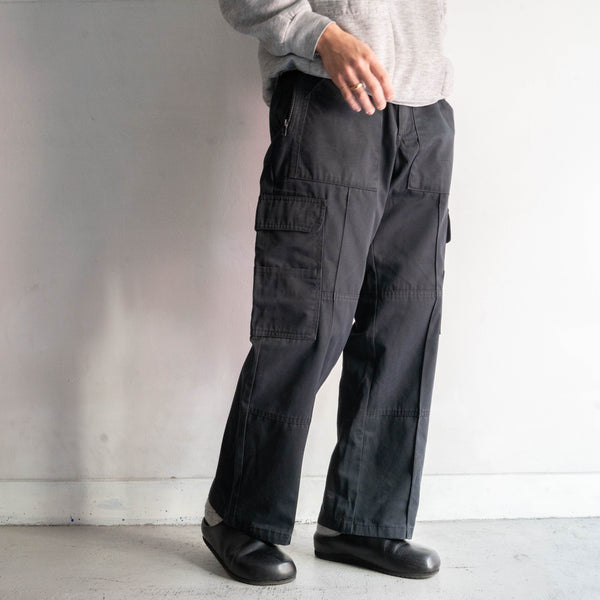 2000s British police black color tech cargo pants 'used'