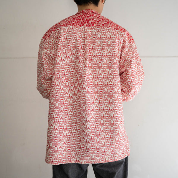 1990s red based all over pattern smock shirt