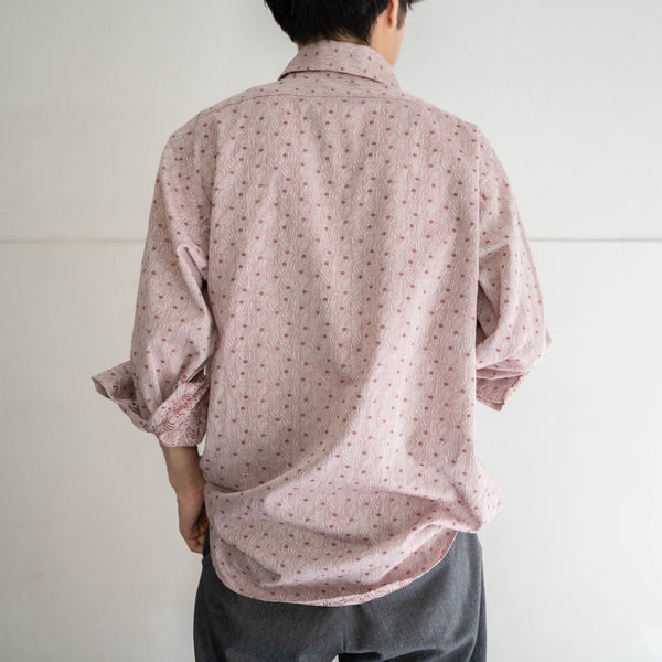 1970s USA salmon pink all over pattern shirt -good fabric-
