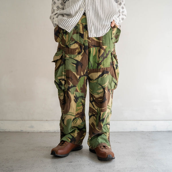 around 1980s British military camouflage cargo pants with magazine pocket -1