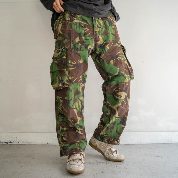 around 1980s British military camouflage cargo pants with magazine pocket -2