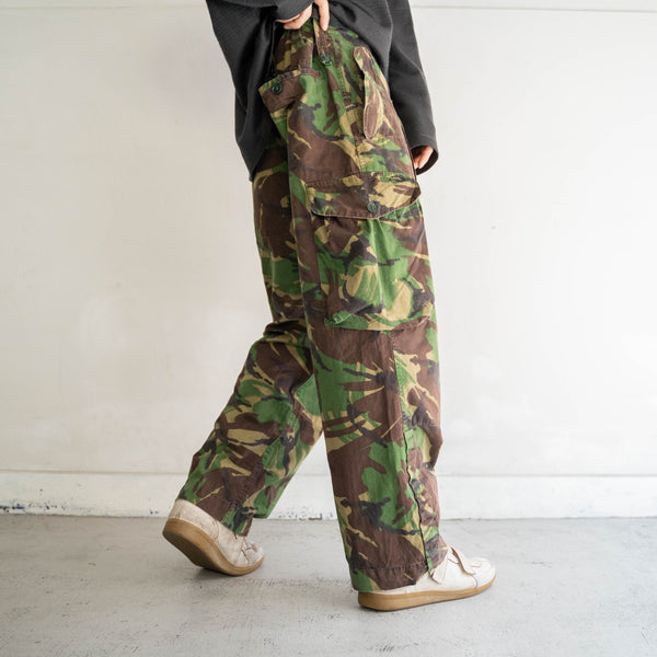 around 1980s British military camouflage cargo pants with magazine pocket -2