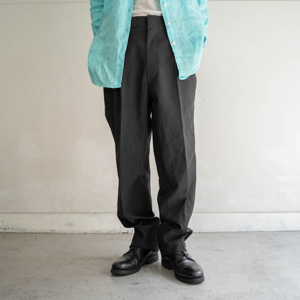 1990s Japan vintage gray based 2 tuck slacks -light weight-