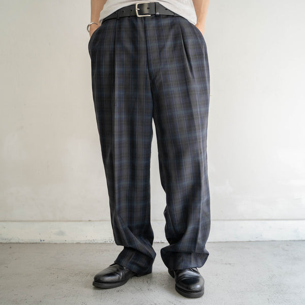 1990s Japan vintage navy based check slacks -light weight-