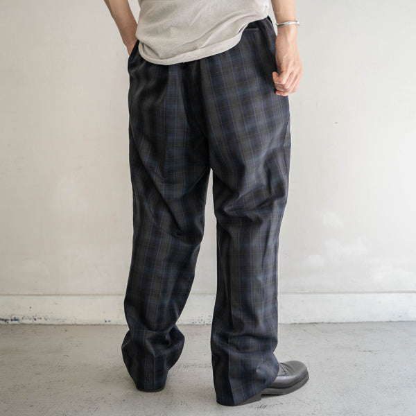 1990s Japan vintage navy based check slacks -light weight-