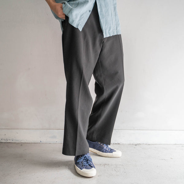 1990s black poly 100 light weight slacks