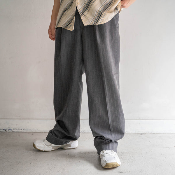 1990s light gray striped two tuck slacks