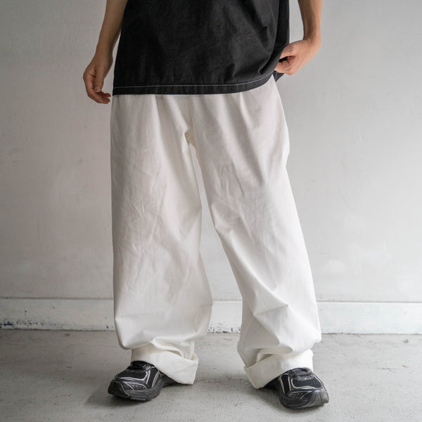 1980s Italian military cotton 100 easy wide pants 'dead stock'