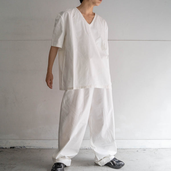 1980s Italian military cotton 100 v neck shirt 'dead stock'