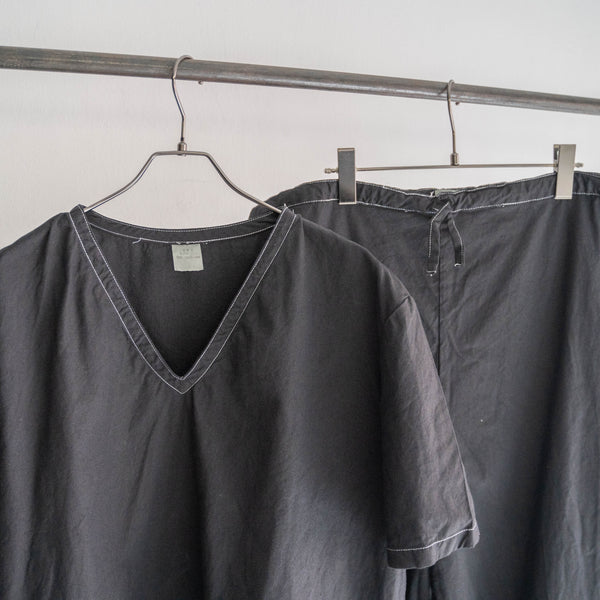 1980s Italian military cotton 100 v neck shirt 'dead stock' -black dyed-