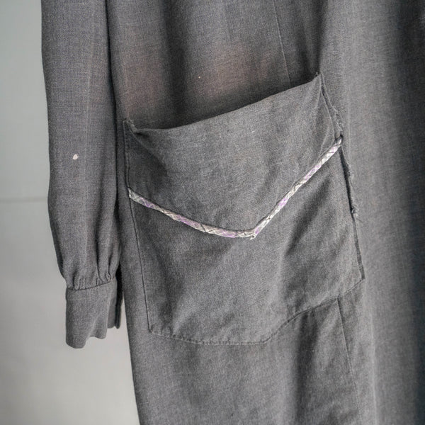 around 1970s France gray color work coat -with belt-