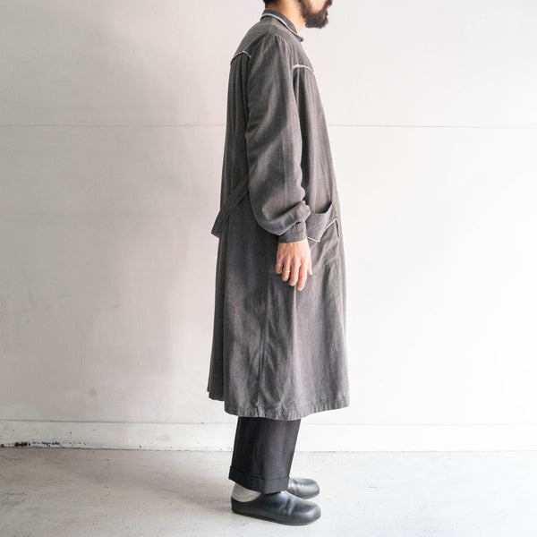 around 1970s France gray color work coat -with belt-