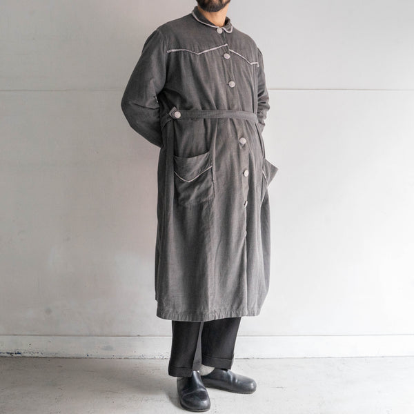 around 1970s France gray color work coat -with belt-