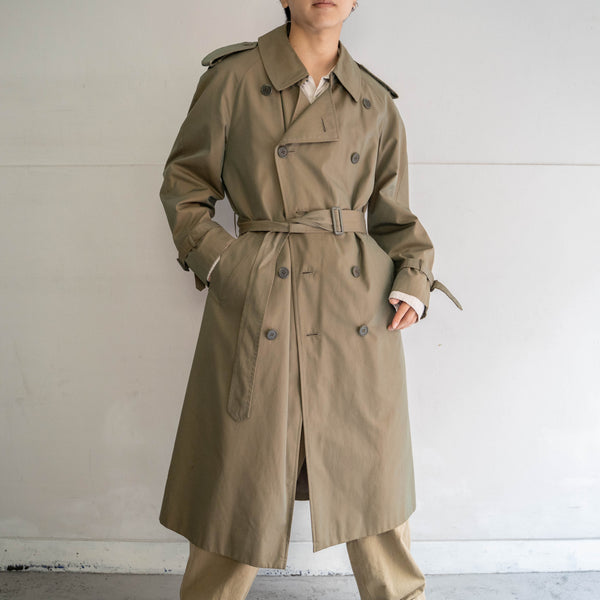 around 1980s Japan vintage TAMAMUSHI trench coat with belt