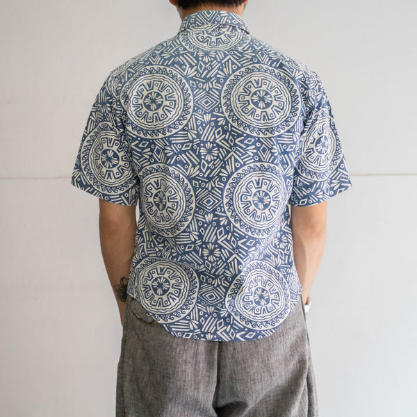 2000s ethnic like pattern short sleeve shirt 'remake'