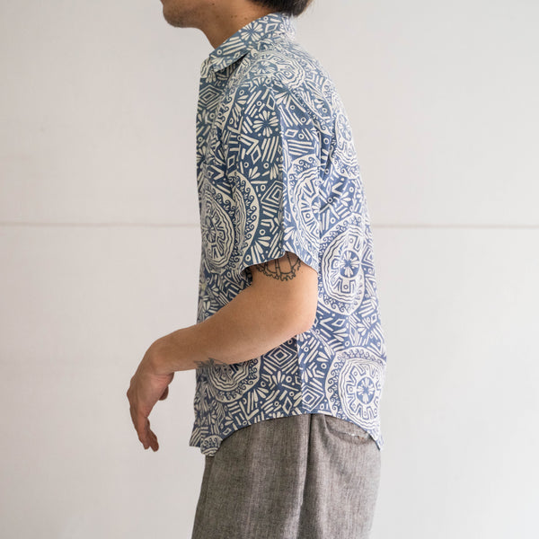 2000s ethnic like pattern short sleeve shirt 'remake'