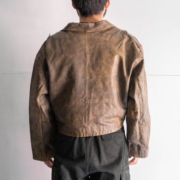 around1980s super short length brown leather jacket -good fade-