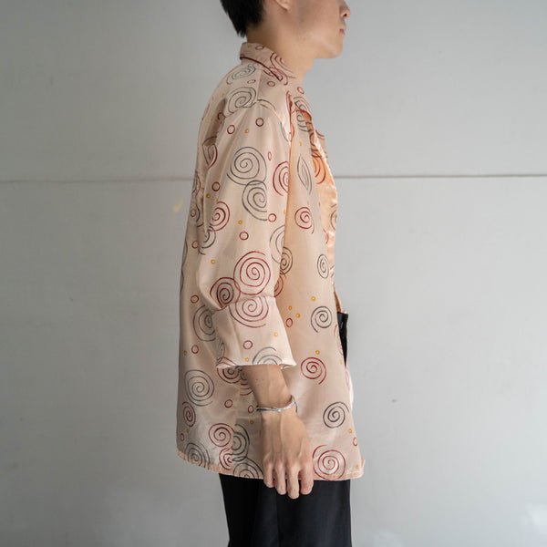 1990s Europe light pink pajama shirt -spiral pattern-