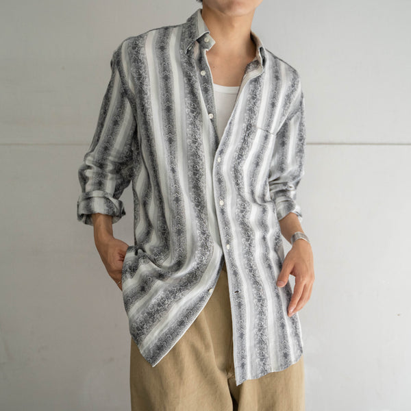 1990s Italy black × white weavy stripe shirt