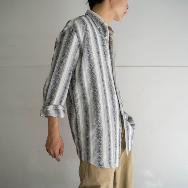 1990s Italy black × white weavy stripe shirt