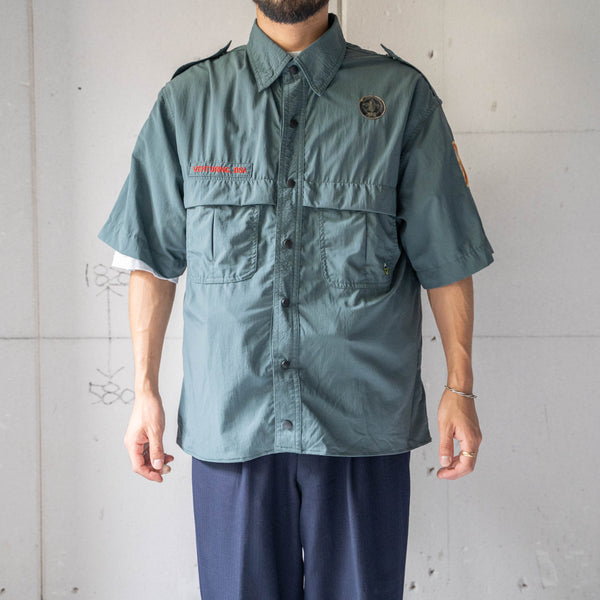 2000s dark green color nylon short sleeve shirt 'boy scout'