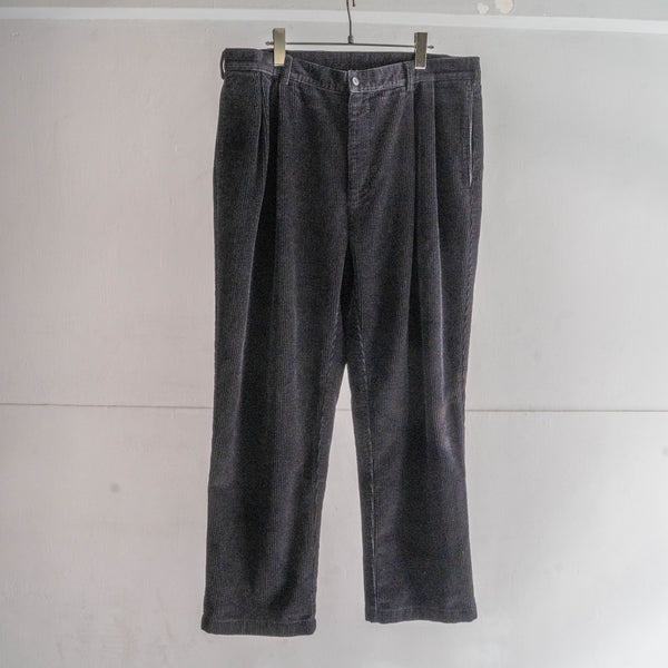 1990s black color 2 tuck corduroy pants