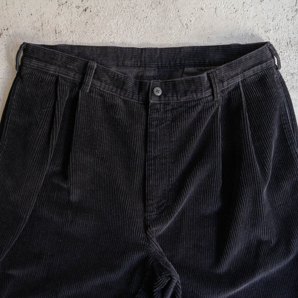 1990s black color 2 tuck corduroy pants