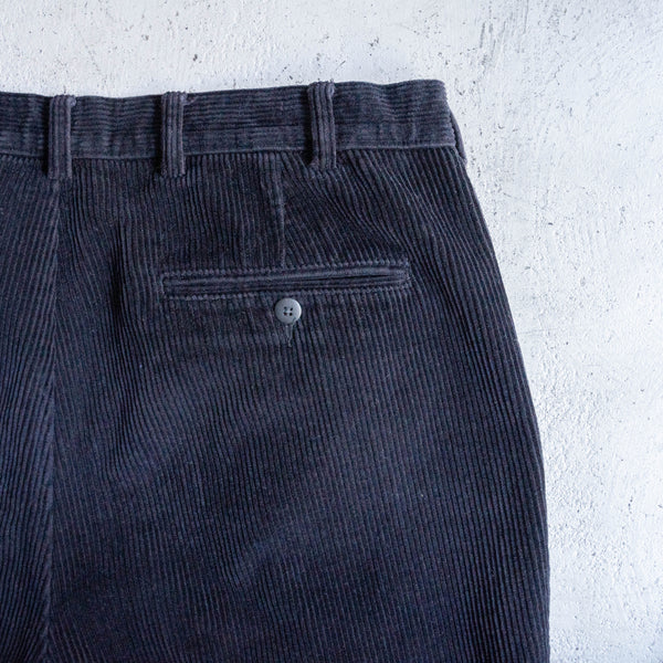 1990s black color 2 tuck corduroy pants